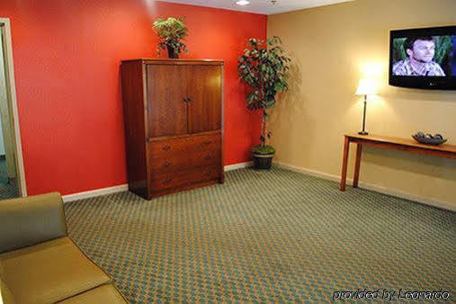 Suburban East I-85 Hotel